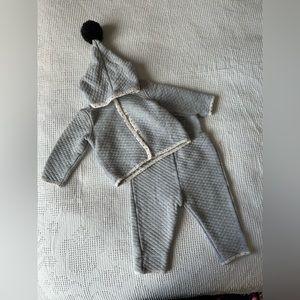 Grey with white patterned matching set